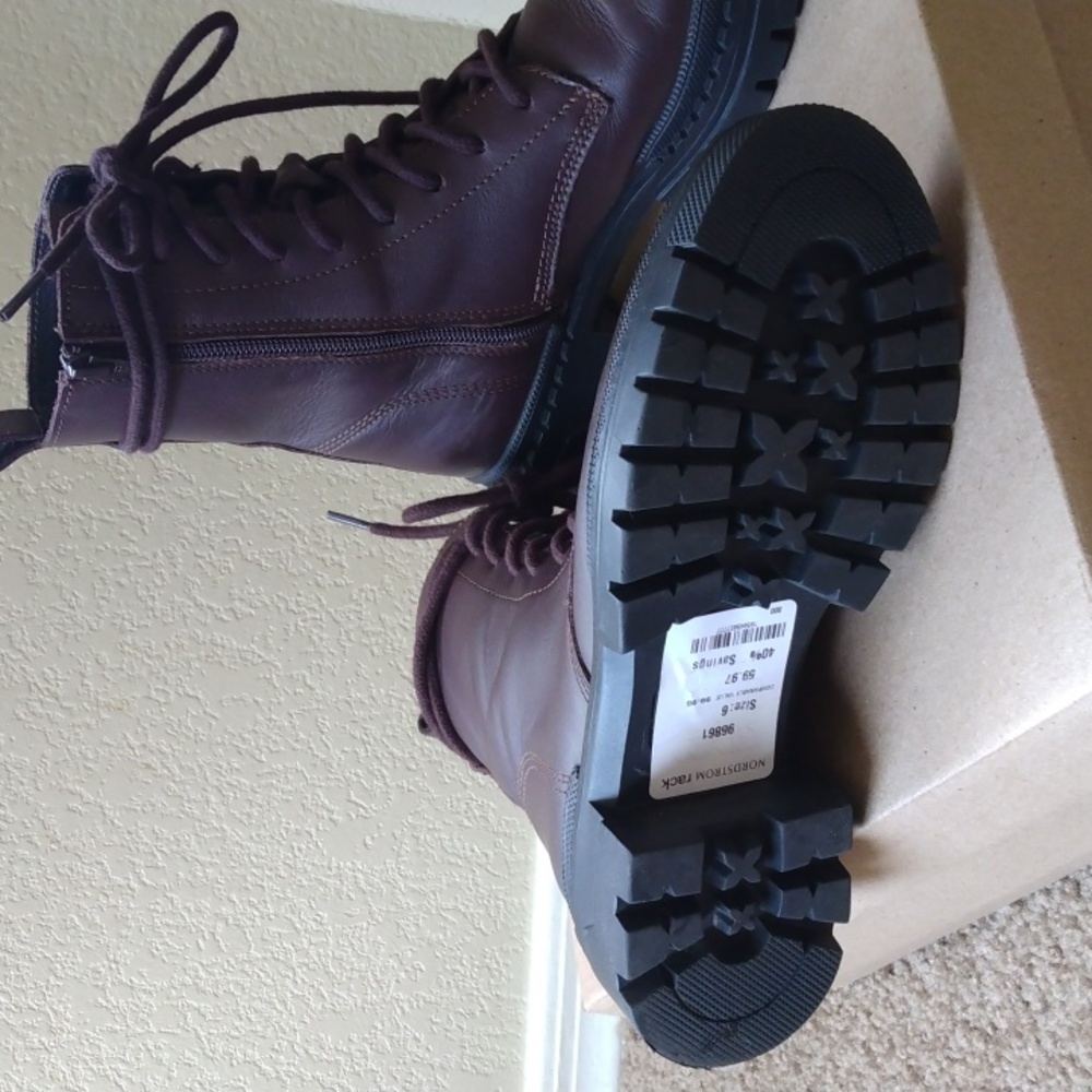 Steve Madden leather combat boot - Picture 3 of 3